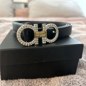 Ferragamo ladies logo belt- Authentic